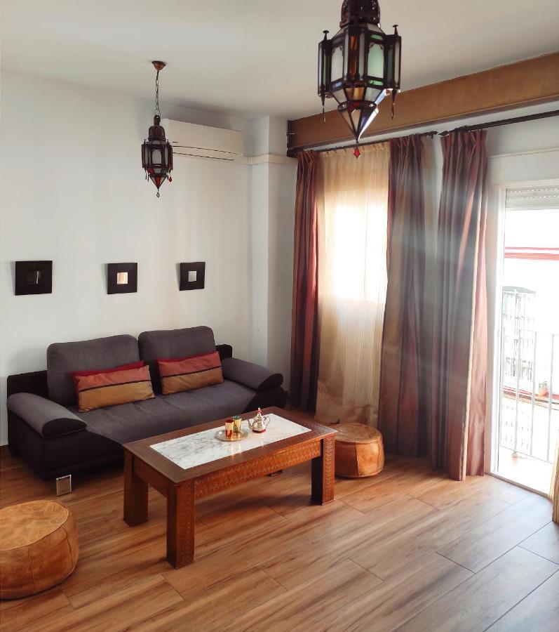 Puerta Real Apartamentos Sevilla Eksteriør bilde